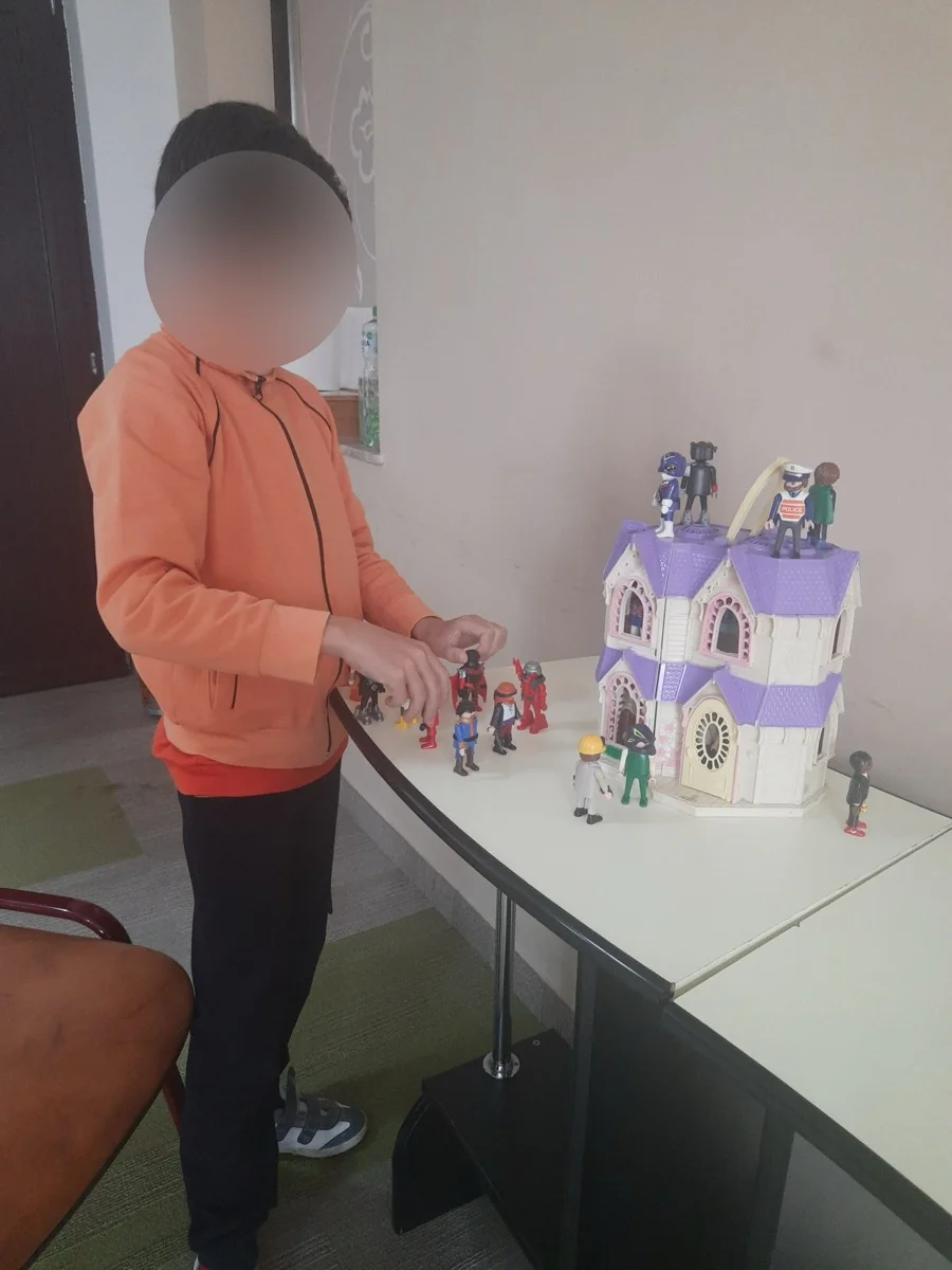 Terapie prin joc pentru copii